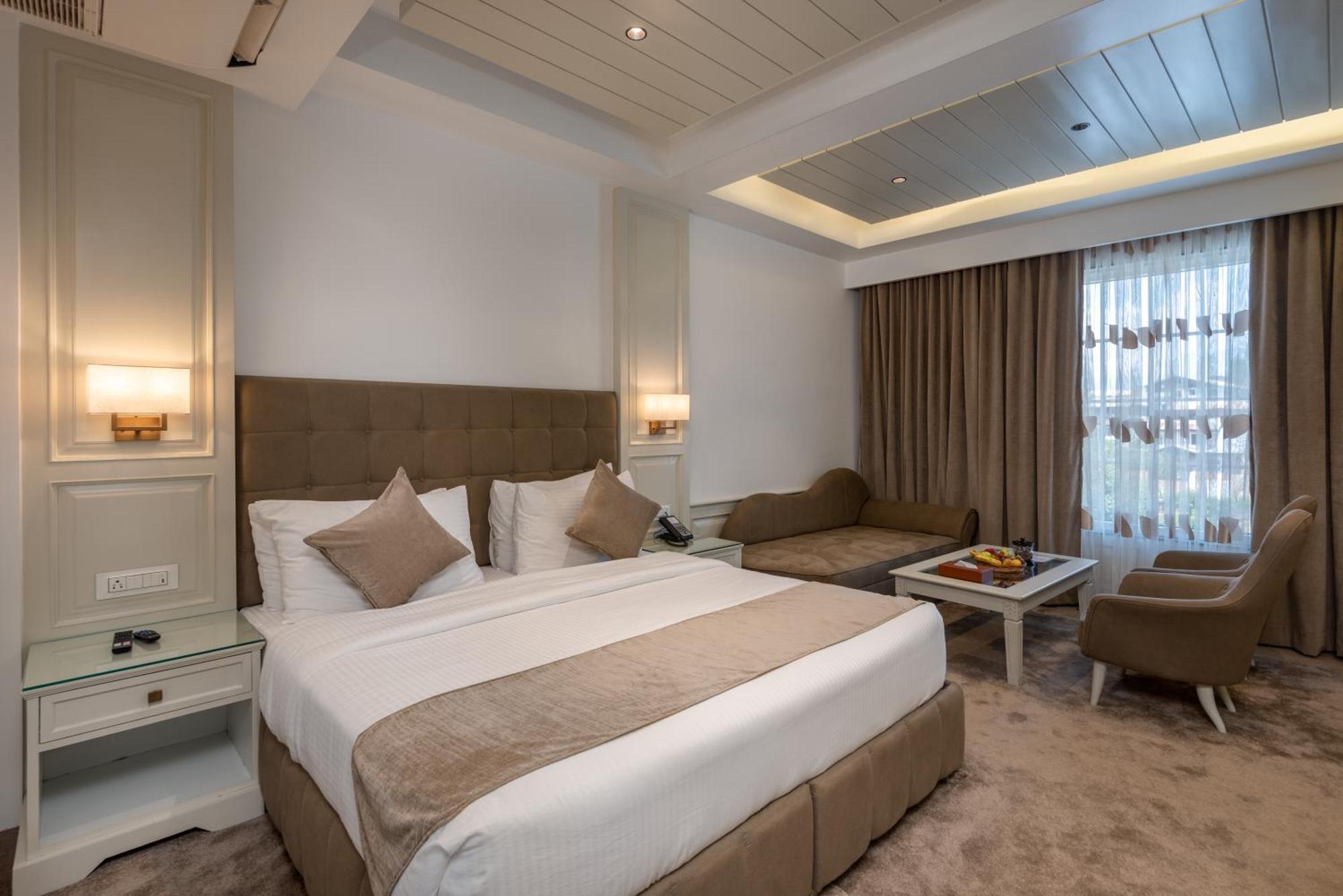 Hotel Grand Boulevard Durgjan Esterno foto